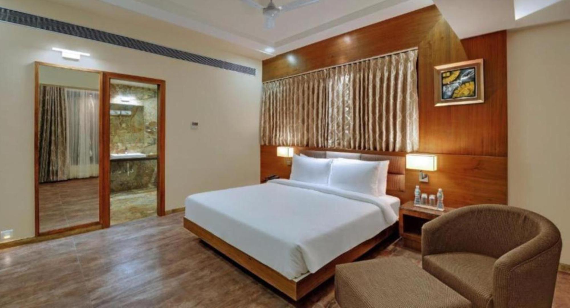 Hotel Seven Inn Near Delhi Airport Nowe Delhi Zewnętrze zdjęcie