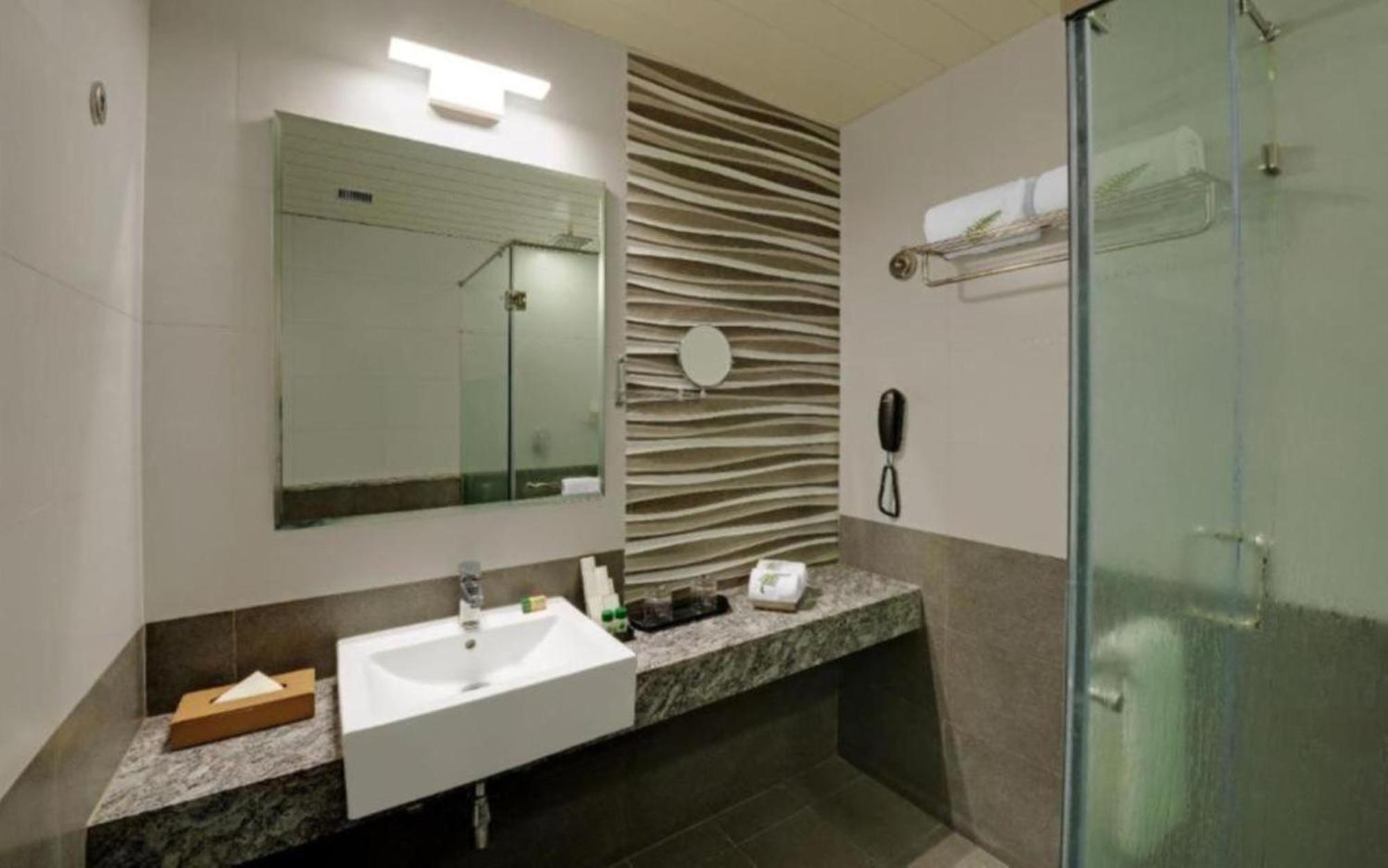 Hotel Seven Inn Near Delhi Airport Nowe Delhi Zewnętrze zdjęcie